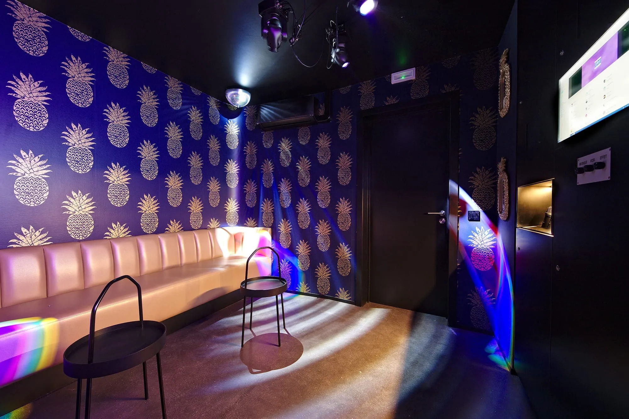 BOA Karaoké Bruxelles Centre Ananas Room